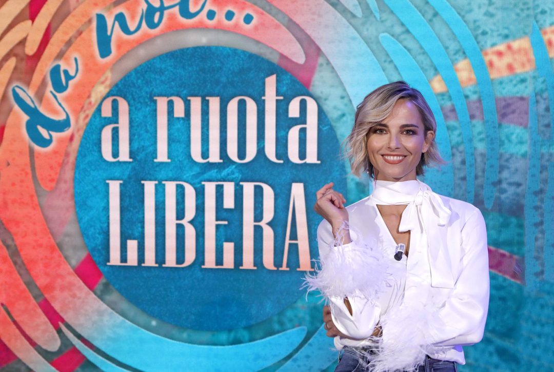RAI1, ‘DA NOI… A RUOTA LIBERA’: protagonisti della puntata ALESSANDRA MUSSOLINI, VITTORIA PUCCINI, MILENA VUKOTIC, ALESSANDRO BORGHESE (2/10, ore 17:20)