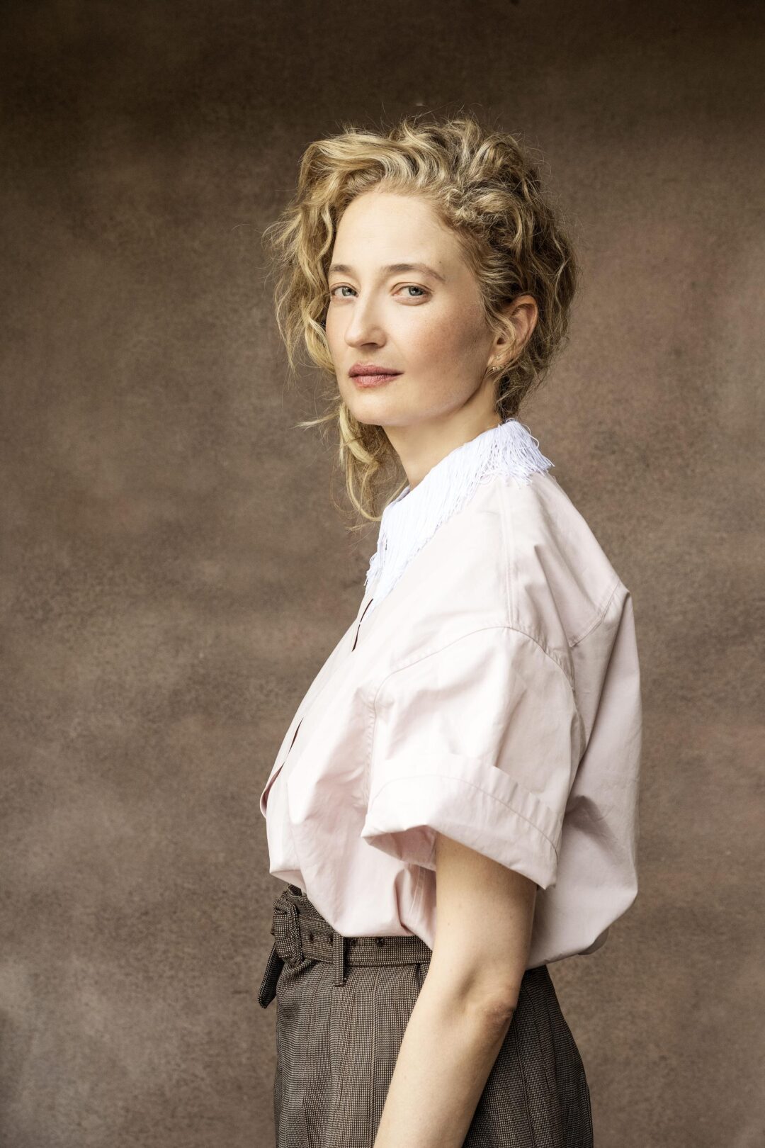 ALBA ROHRWACHER ILLUMINA IL VENTOTENE FILMFESTIVAL: il 26 luglio l’attrice riceverà il “Premio Vento d’Europa” (Ventotene, Belvedere Granili ore 22.00)