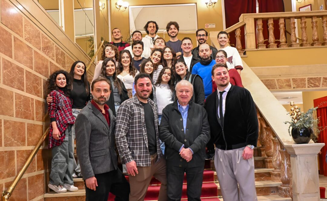 “C’ERA UNA VOLTA… SCUGNIZZI”: torna a teatro il musical dei record