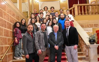 “C’ERA UNA VOLTA… SCUGNIZZI”: torna a teatro il musical dei record (24 marzo, ore 12 – Teatro Augusteo)